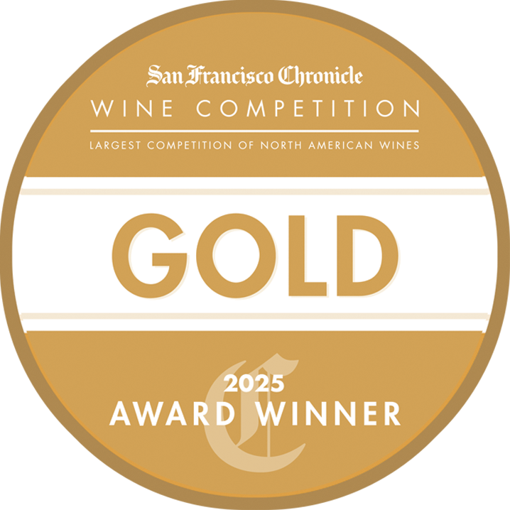 VAMPIRE® CHARDONNAY WITH VAMPIRE WINE CAPE