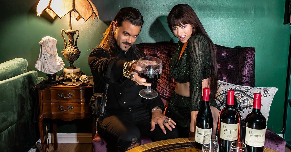 VAMPIRE® VINEYARDS BLOOD RED PACK